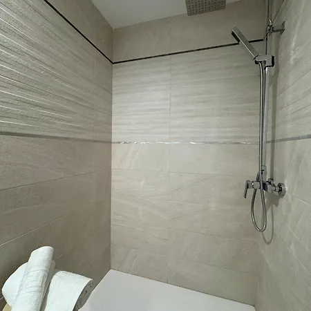 Apto Moderno Con Vistas Unicas *